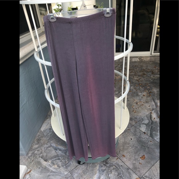 BCBG Eggplantish NWT Pants w/elastic waist. Size S - Picture 1 of 2